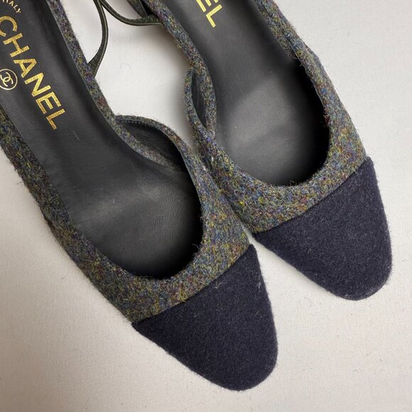Chanel | Size 38.5, US 8.5 | Grey & Navy Tweed Slingback Pumps | ($1,125) - Picture 7 of 8